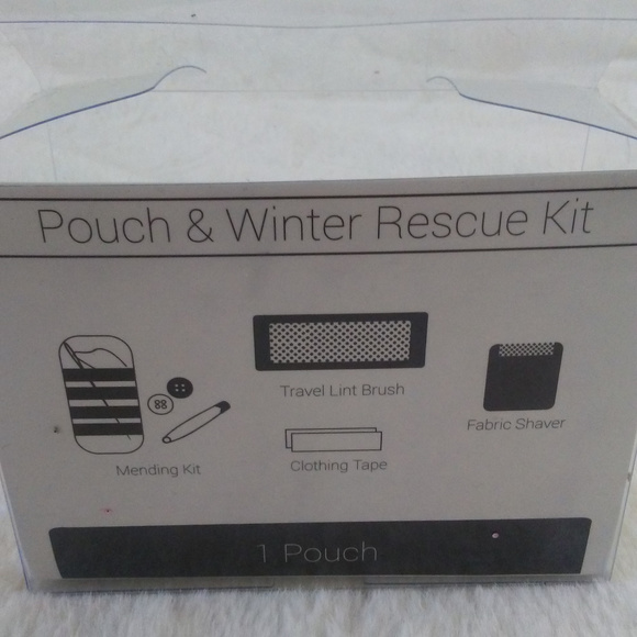 ⭐️3 for $24⭐️ Sweater Rescue Kit Pink Glitter - Picture 2 of 3